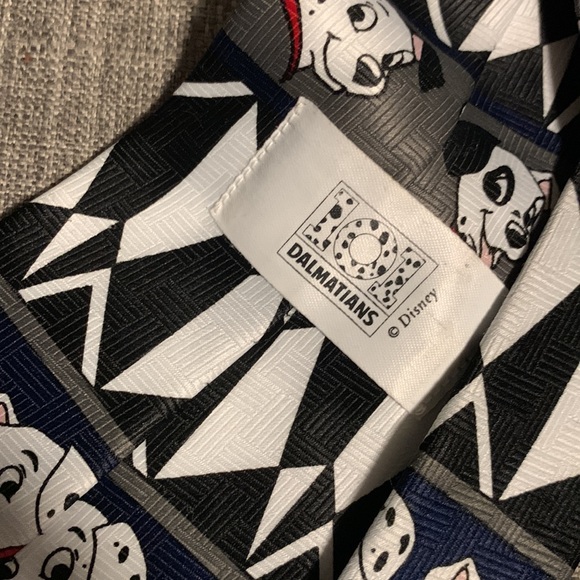 Disney 101 Dalmatians tie - Picture 3 of 4